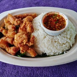 ครัวคุณพ่อ หมูทอดจิ้มแจ่วหลัง ม.