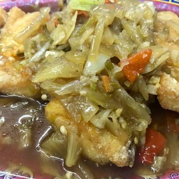 ปลากะพงราดพริก 3 รส