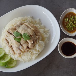 เกาเหลา ข้าวมันไก่ ปากแมว