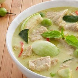 แกงเขียวหวานหมูกับข้าว