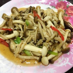 เห็ด 3 อย่างน้ำมันหอย
