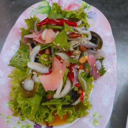 ยำไข่เยี่ยวม้า