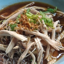 ก๋วยจั๊บ-ก๋วยเตี๋ยวไก่มะระ(ครัวยิ่งเจริญ)