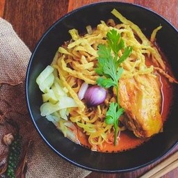 ข้าวซอยไก่