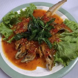 ปลาเนื้ออ่อนราดพริก