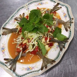 กุ้งแช่น้ำปลา