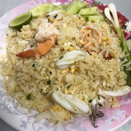 ข้าวผัดทะเล