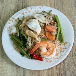 หมี่ผัดผักกระเฉดหลังบ้าน (เฮียเฮง)