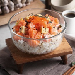 ข้าวหน้าแซลมอนคลาสสิค