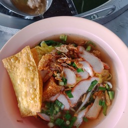 บะหมี่หมูแดงน้ำ