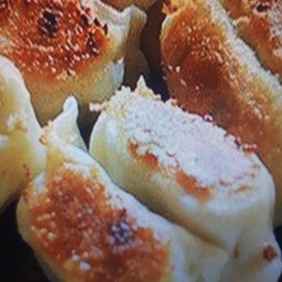 白菜锅贴 เกี๊ยวทอดใส้หมูผักกาดขาว