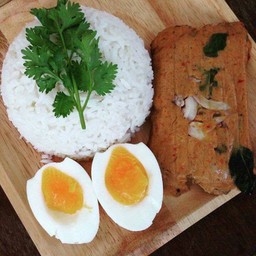 มะเหมี่ยว ห่อหมกทะเลย่างอ่าวมะนาว