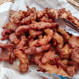 ร้านข้าวหมูทอดสมุนไพร(บิว)