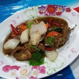 ปลากะพงผัดพริกไทดำ