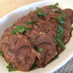 五香牛肉 เนื้อพะโล้