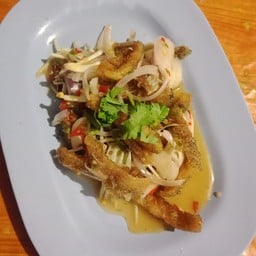 ยำปลาสลิด