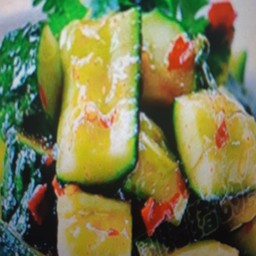 凉拌黄瓜 ยำแตงกวา