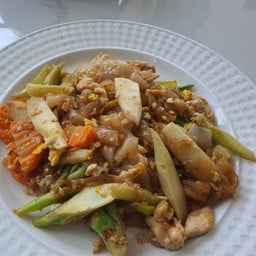 ผัดซีอิ๊ว หมู