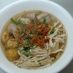 ก๋วยจั๊บญวนอุบล by ตุ๋ย