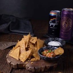 Tortillas Chips & Dips
