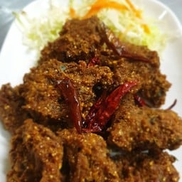 ลาบหมูทอด