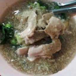 ราดหน้าวุ้นเส้นหมู