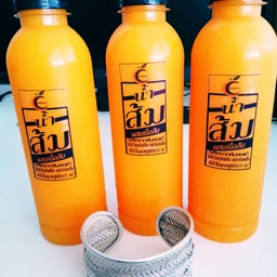 น้ำส้มสดแท้100% มีเนื้อส้ม หวานอมเปรี้ยว อร่อย ไม่ผสมซันควิก