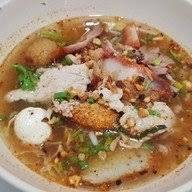 เกาเหลาหมูต้มยำ