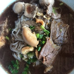 ก๋วยเตี๋ยวเนื้อธรรมดา