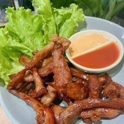 หมูทอดชาดาฟู้ด