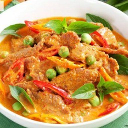 แกงพะแนงเนื้อ