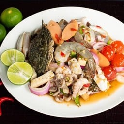 ยำรวมโคตรแซ่บ