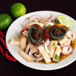 .ยำหมูยอ+ไข่เยี่ยวม้า