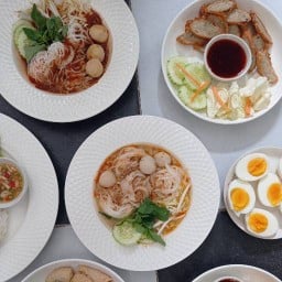 ขนมจีนอีแม๊ะ