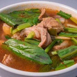 ต้มแซ่บเนื้อหมู