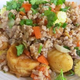 เต้าหู้ทรงเครื่อง (กับข้าว)