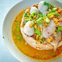 ก๋วยเตี๋ยวต้มยำมะนาวสดหมูเด้ง+ลูกชิ้น