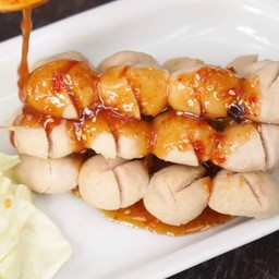 ลูกชิ้มหมูปิ้ง 1ชุด ( 5 ไม้)