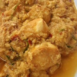 ฉู่ฉี่เต้าหู้หลอดไข่คน(กับ)