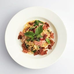 [อร่อยซ่ากับโค้ก] สปาเก็ตตี้เบคอนพริกแห้ง +  โค้ก ออริจินัล (กระป๋อง) 