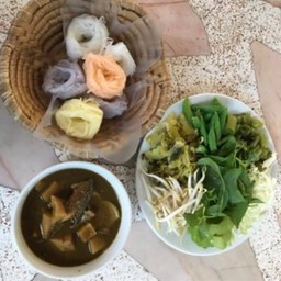 ขนมจีนน้ำยาไตปลา