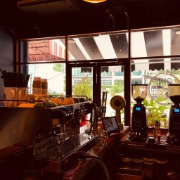Old School Cafe&Bar