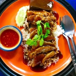 ข้าวหน้าเป็ดพะโล้