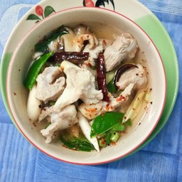 ต้มแซ่บกระดูกหมูอ่อน