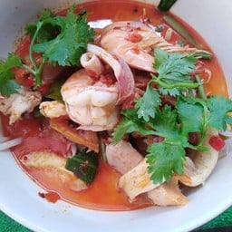 ต้มยำรวมมิตรน้ำข้น