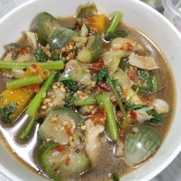 แกงอ่อมหมู