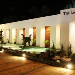 เดอะ แลนเทิร์น มาริน่า