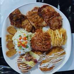 ชุดครอบครัว