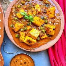 Mutter Paneer cottage cheese curry with green peas