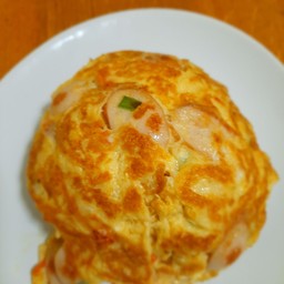 ข้าวไข่เจียวไส้กรอก